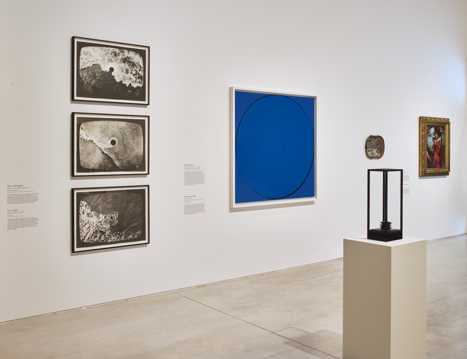 Seeing Round Corners – installation view